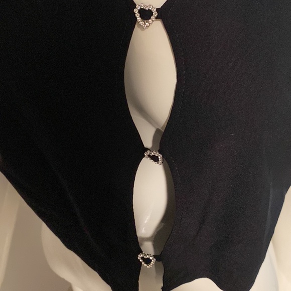 Black, peekaboo, crop top, heart rhinestone buttons - Picture 7 of 7